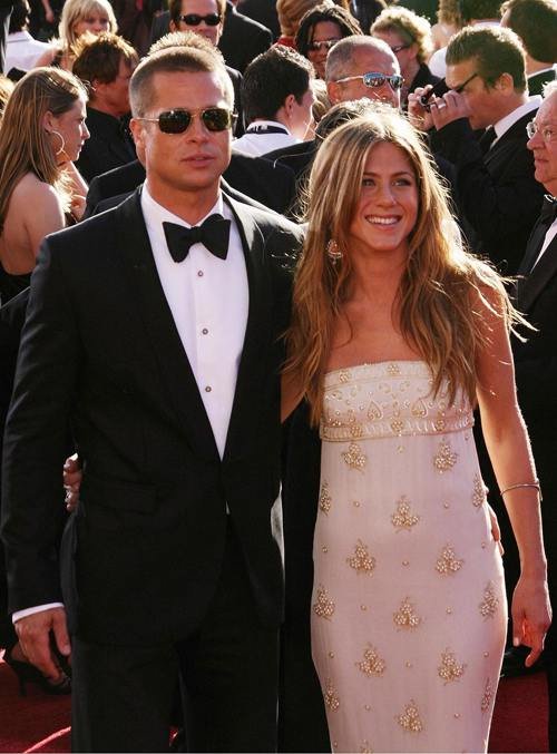 O Brad Pitt & Jennifer Aniston     