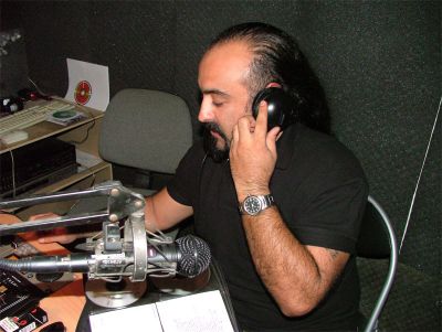 Click       
 ============== 
   Free FM
A 2005
 :   Free 98FM Greg Staikos