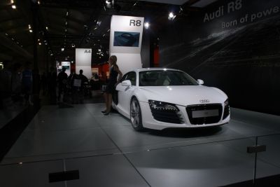 Click       
 ============== 
Audi R8
Audi R8
 : Audi R8