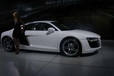 Click       
 ============== 
Audi R8
Audi R8
 : Audi R8