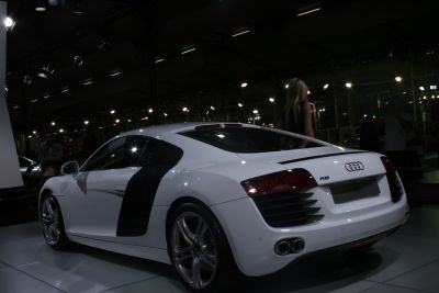 Click       
 ============== 
Audi R8
Audi R8
 : Audi R8