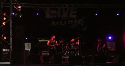 Click       
 ============== 
... @ Live Music Festival
 ...  Live Music Festival 
   @  
 : ... Live Music Festival      