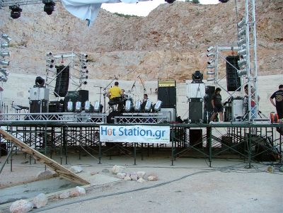 Click       
 ============== 
HotStation.gr
 HotStation    (   fan)  !
 : HotStation Live Music Festival 