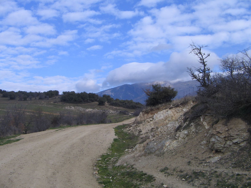 on the road again... to Olumpos Mountain