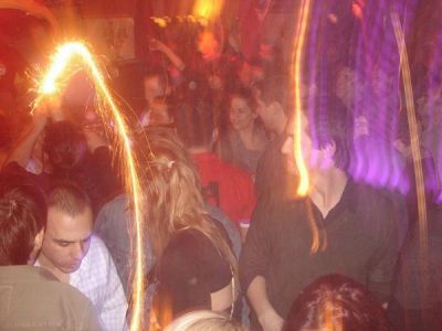 Click για να την δείτε σε μεγάλο μέγεθος
==============
PopOtronic 3 (TA KAIME!!)
Τα καψαμε σας λεω! Αχ να ειχαμε και βιντεο!
Λέξεις Κλειδιά: Popotronic Stavropoulos Volis Generis 90s Click για να την δείτε σε μεγάλο μέγεθος
==============
PopOtronic 3 (TA KAIME!!)
Τα καψαμε σας λεω! Αχ να ειχαμε και βιντεο!
Λέξεις Κλειδιά: Popotronic Stavropoulos Volis Generis 90s