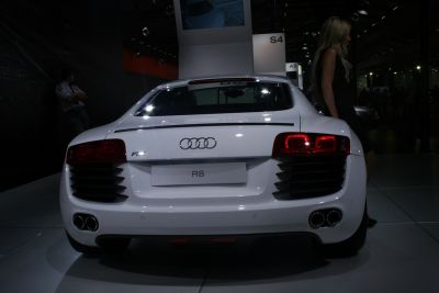 Click       
 ============== 
Audi R8
Audi R8
 : Audi R8