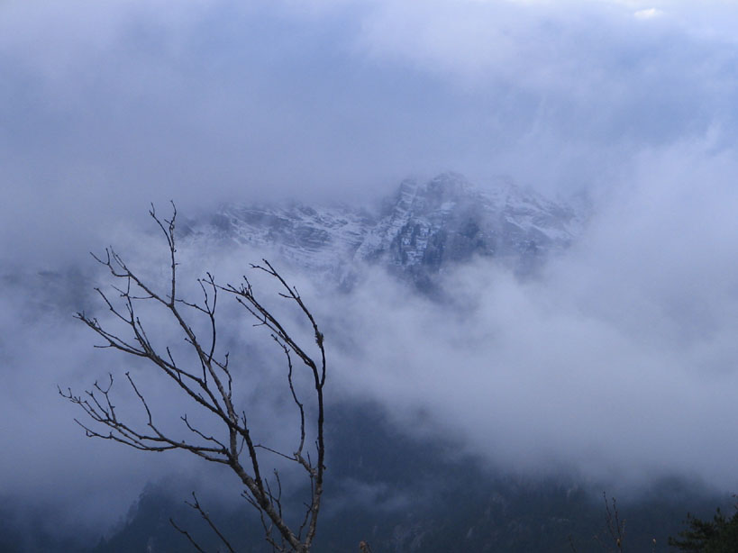 se ypsometro 1580 metra... kai kala... !